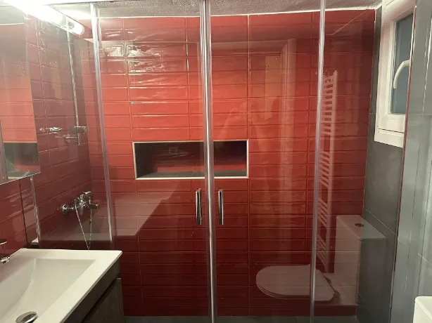 Ανακαίνιση μπάνιου άνω Ιλίσια